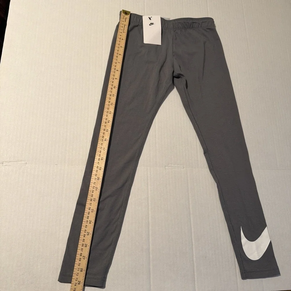 Nike Kids Sportswear Favorites Leggings Gray White Swoosh Size Medium